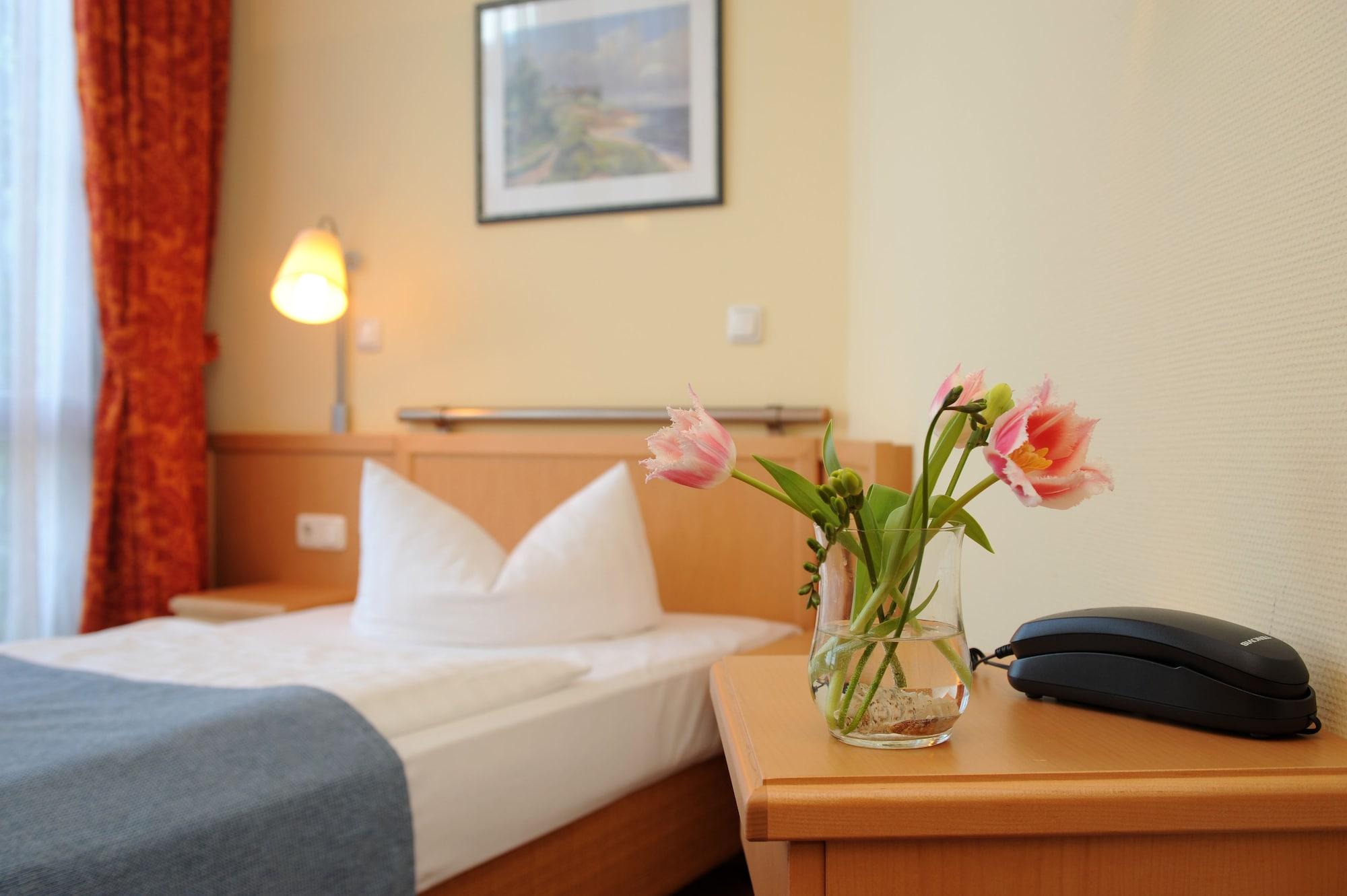 Hotel Godewind Росток Екстериор снимка