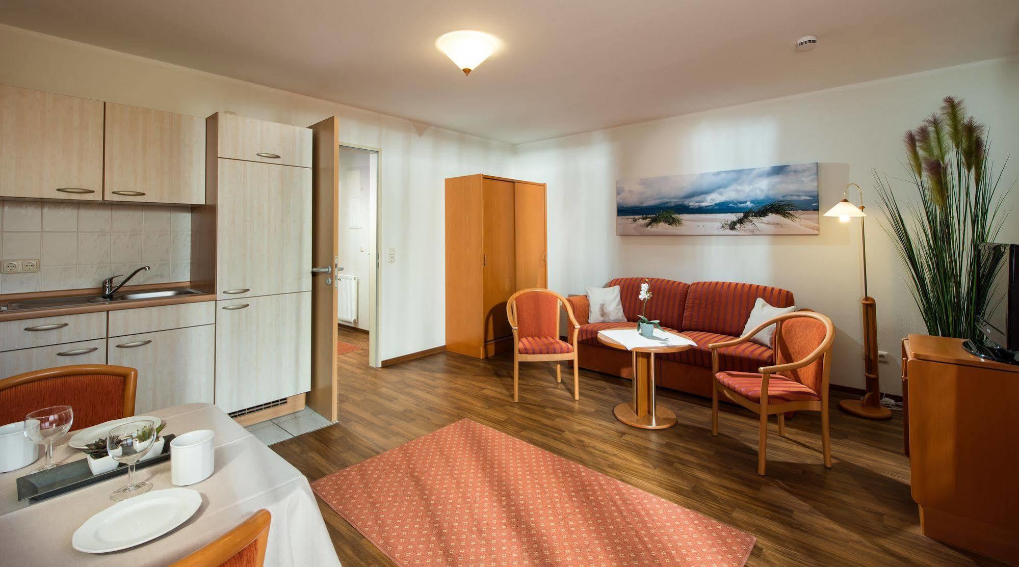 Hotel Godewind Росток Екстериор снимка